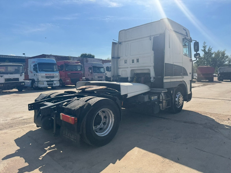 DAF 105 XF 460 Space Cab (GOOD CONDITION / BON ETAT) - Cabeza tractora: foto 5 DAF 105 XF 460 Space Cab (GOOD CONDITION / BON ETAT) - Cabeza tractora: foto 5