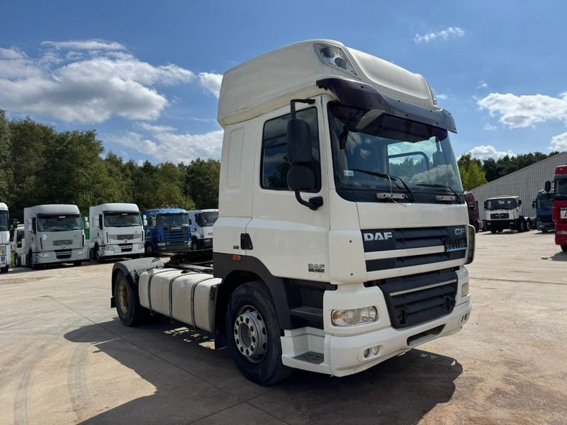 DAF 85 CF 460 Space Cab (PERFECT CONDITION / PARFAIT ETAT) - Cabeza tractora: foto 3 DAF 85 CF 460 Space Cab (PERFECT CONDITION / PARFAIT ETAT) - Cabeza tractora: foto 3