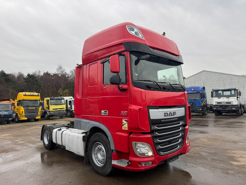DAF XF 460 Super Space Cab (MANUAL GEARBOX / BOITE MANUELLE / 848.000 km !!!) - Cabeza tractora: foto 3 DAF XF 460 Super Space Cab (MANUAL GEARBOX / BOITE MANUELLE / 848.000 km !!!) - Cabeza tractora: foto 3