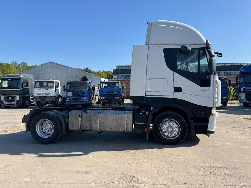 Iveco Stralis 450 (MANUAL GEARBOX / BOITE MANUELLE / CURSOR 10) - Cabeza tractora: foto 3 Iveco Stralis 450 (MANUAL GEARBOX / BOITE MANUELLE / CURSOR 10) - Cabeza tractora: foto 3