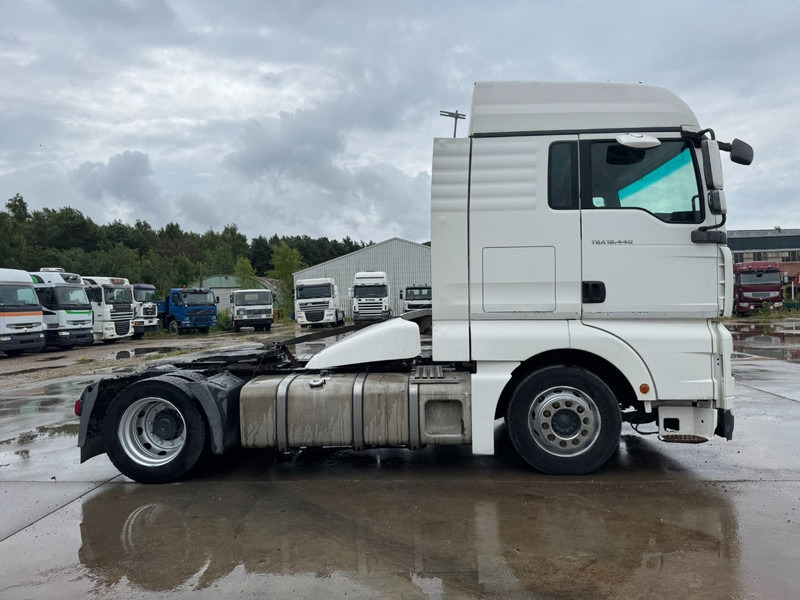 MAN TGA 18.440 (MANUAL GEARBOX / BOITE MANUELLE) - Cabeza tractora: foto 4 MAN TGA 18.440 (MANUAL GEARBOX / BOITE MANUELLE) - Cabeza tractora: foto 4
