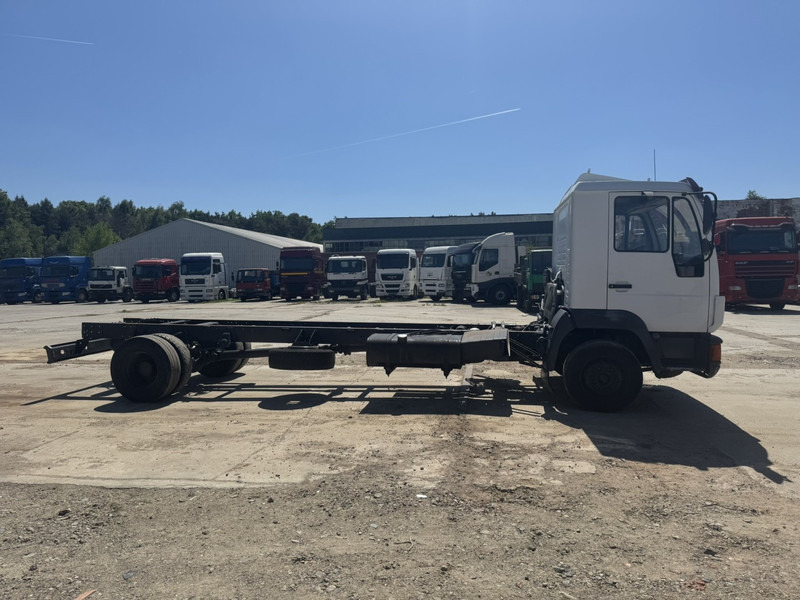 MAN 12.224 (MANUAL GEARBOX / EURO 2 / BELGIAN TRUCK IN GOOD CONDITION !!!) - Chasis camión: foto 5 MAN 12.224 (MANUAL GEARBOX / EURO 2 / BELGIAN TRUCK IN GOOD CONDITION !!!) - Chasis camión: foto 5