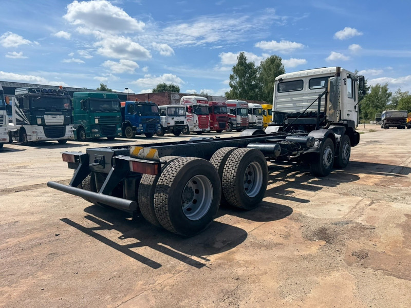 MAN 32.364 (EURO 2 / 6 CYLINDER / 12 TIRES / 8X4 / PERFECT) - Chasis camión: foto 5 MAN 32.364 (EURO 2 / 6 CYLINDER / 12 TIRES / 8X4 / PERFECT) - Chasis camión: foto 5