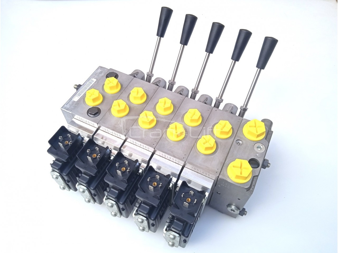 Rozdzielacz Danfoss PVG32 - 5 sekcji - Válvula hidráulica para Grúa para camión: foto 2 Rozdzielacz Danfoss PVG32 - 5 sekcji - Válvula hidráulica para Grúa para camión: foto 2