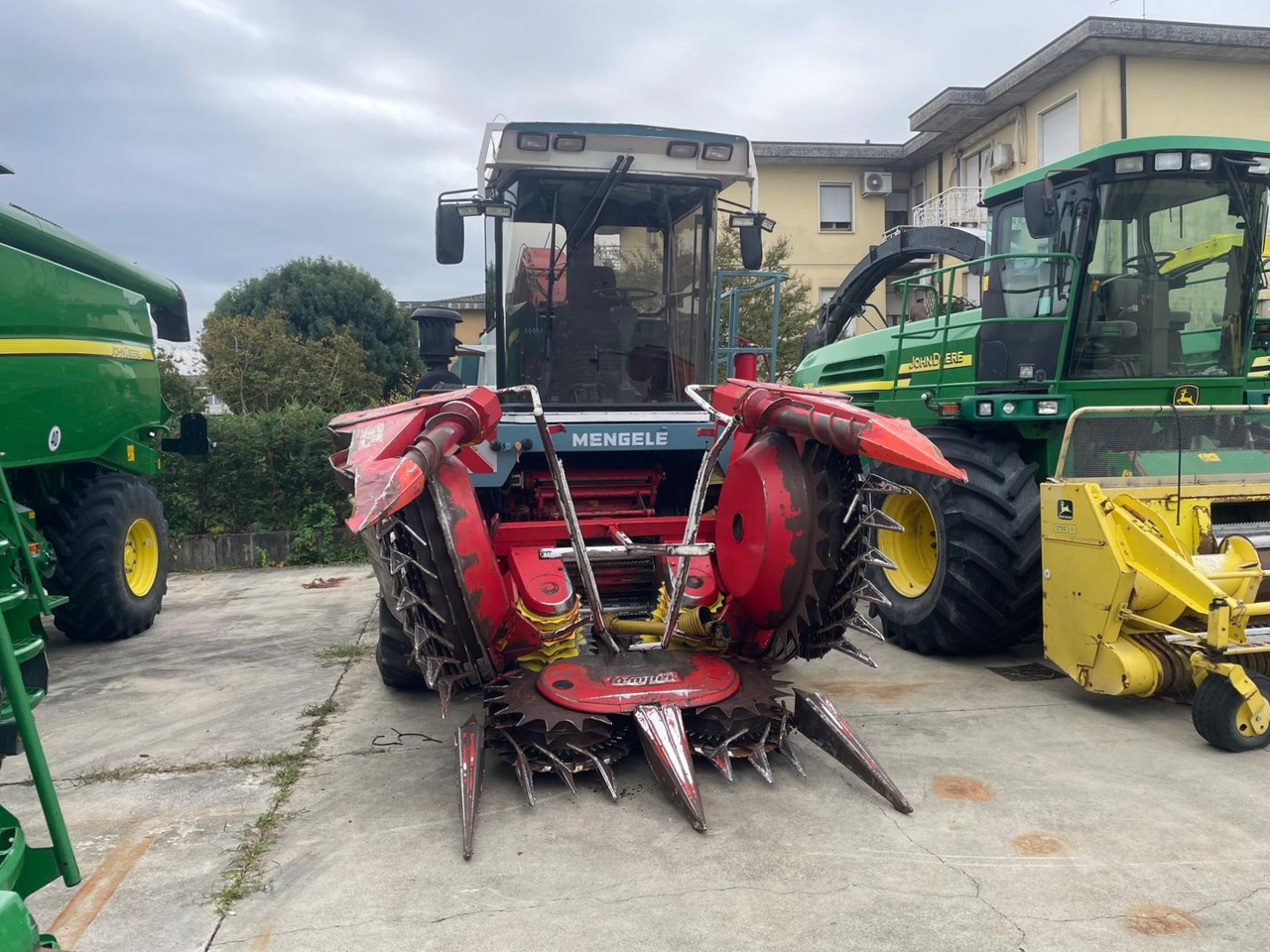 MENGELE TRINCIA SF 6000 - Cosechadora de forraje: foto 2 MENGELE TRINCIA SF 6000 - Cosechadora de forraje: foto 2