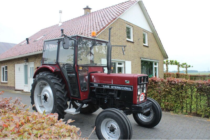 Case IH 733 - Tractor: foto 1 Case IH 733 - Tractor: foto 1
