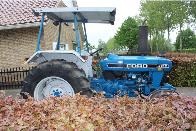 Ford 4130 - Tractor: foto 2 Ford 4130 - Tractor: foto 2