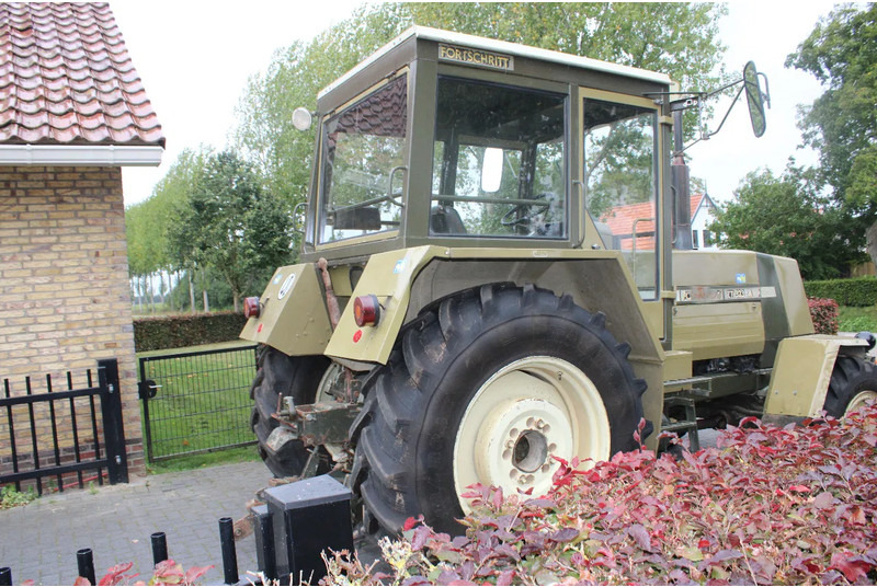 Onbekend Fordschritt ZT 323 A - Tractor: foto 3 Onbekend Fordschritt ZT 323 A - Tractor: foto 3