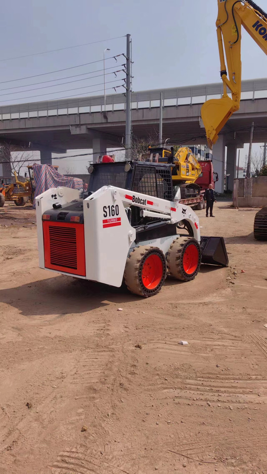 BOBCAT s160 - Minicargadora: foto 2 BOBCAT s160 - Minicargadora: foto 2