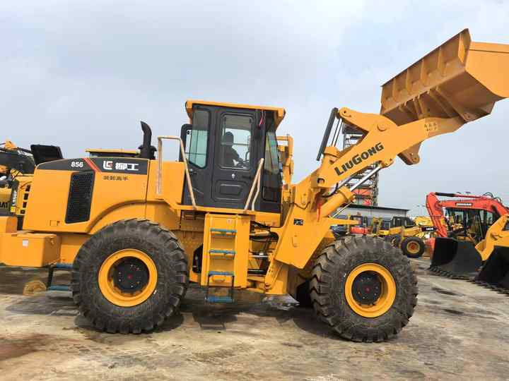 China Famous Brand LiuGong Medium-sized Wheel Loader LiuGong 856N Loader for Earthmoving, Mining, Construction for Sale - Cargadora de ruedas: foto 2 China Famous Brand LiuGong Medium-sized Wheel Loader LiuGong 856N Loader for Earthmoving, Mining, Construction for Sale - Cargadora de ruedas: foto 2