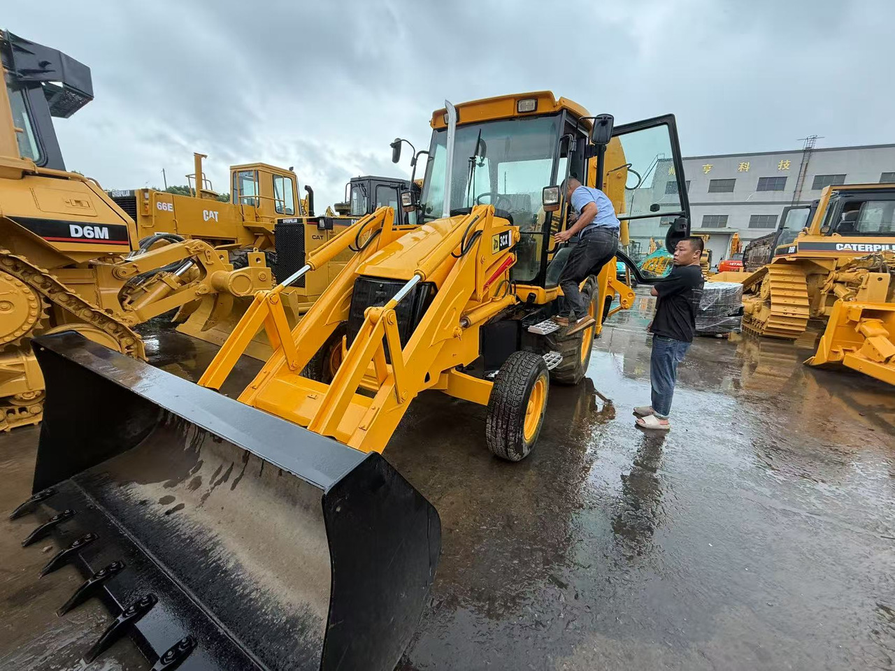 JCB 3CX - Excavadora de ruedas: foto 1 JCB 3CX - Excavadora de ruedas: foto 1