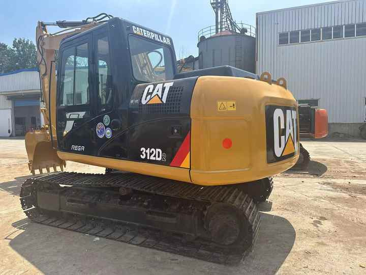 Low Working Time CAT 312D2 Excavator Caterpillar Used 15ton Cat312D2 No Reviews yet - Excavadora de cadenas: foto 3 Low Working Time CAT 312D2 Excavator Caterpillar Used 15ton Cat312D2 No Reviews yet - Excavadora de cadenas: foto 3