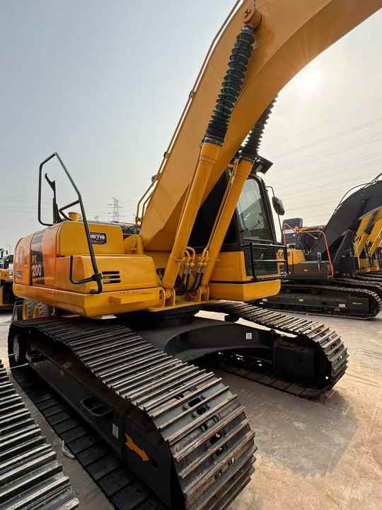 PC200-8 Low Working Hour Second Hand 20 Ton Excavator Komatsu Pc200-8 Crawler Excavator Used Komatsu Excavator PC200-8N1 - Excavadora: foto 2 PC200-8 Low Working Hour Second Hand 20 Ton Excavator Komatsu Pc200-8 Crawler Excavator Used Komatsu Excavator PC200-8N1 - Excavadora: foto 2