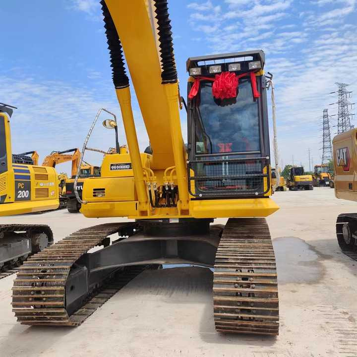 USED komatsu Pc200-8 Excavator with Good Condition for Sale - Excavadora: foto 5 USED komatsu Pc200-8 Excavator with Good Condition for Sale - Excavadora: foto 5