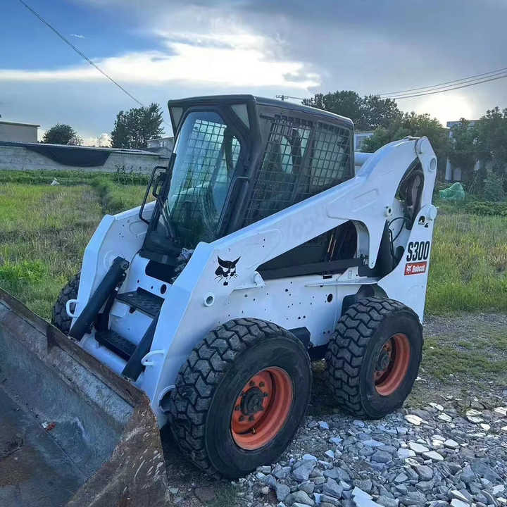 Used Bob Cat Bob Cat S300 Used Mini Skid Steer Wheel Loader Multifunctional Track Loaders Bobcat S300 - Minicargadora: foto 5 Used Bob Cat Bob Cat S300 Used Mini Skid Steer Wheel Loader Multifunctional Track Loaders Bobcat S300 - Minicargadora: foto 5