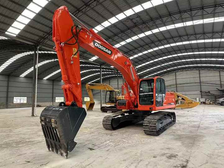 Used Digger Doosan DX225LC-9T Construction Machinery Construction Digger Used Doosan DX225LC-9T Cheap Excavator - Excavadora de cadenas: foto 3 Used Digger Doosan DX225LC-9T Construction Machinery Construction Digger Used Doosan DX225LC-9T Cheap Excavator - Excavadora de cadenas: foto 3