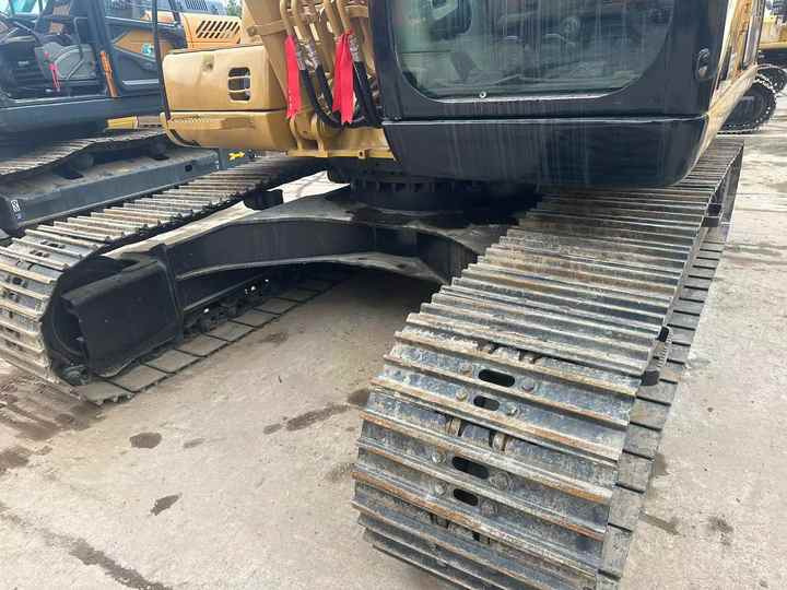 Used Excavator CAT 320C Second Hand Highly Competitive Digging Machine 325C 330C for Sale - Excavadora de cadenas: foto 4 Used Excavator CAT 320C Second Hand Highly Competitive Digging Machine 325C 330C for Sale - Excavadora de cadenas: foto 4