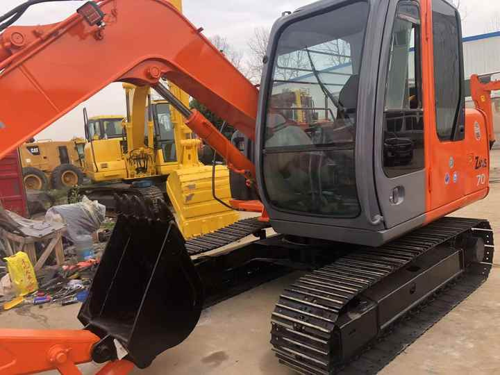 Used HITACHI ZX-70 - Excavadora: foto 2 Used HITACHI ZX-70 - Excavadora: foto 2