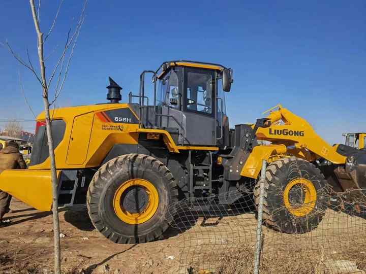 Used LIUGONG 856H wheel in Good Condition for sale 90%new uesd Loader liugong 856h Used Loader For Sale - Cargadora de ruedas: foto 4 Used LIUGONG 856H wheel in Good Condition for sale 90%new uesd Loader liugong 856h Used Loader For Sale - Cargadora de ruedas: foto 4