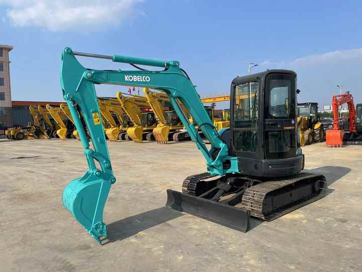 Used Mini Kobelco Sk55 5tons Excavator for Sale Used Construction Machinery Export - Excavadora: foto 5 Used Mini Kobelco Sk55 5tons Excavator for Sale Used Construction Machinery Export - Excavadora: foto 5