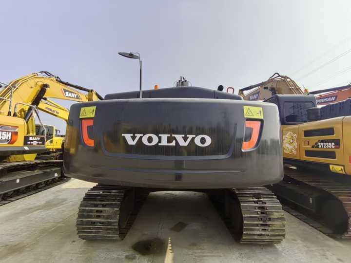 Used Original Volvo Brand Ec240d Low Working Hours Used Excavator Volvo Ec240 Cheap Price Construction Machine Volvo240 290 - Excavadora de cadenas: foto 4 Used Original Volvo Brand Ec240d Low Working Hours Used Excavator Volvo Ec240 Cheap Price Construction Machine Volvo240 290 - Excavadora de cadenas: foto 4