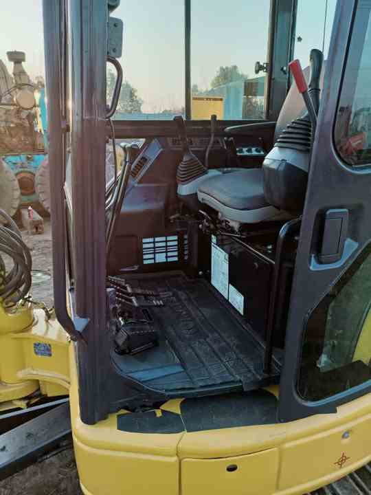 Used Original komatsu Mini Excavator Pc35MR-2 on Hot Sale komatsu Pc35 3 Tons Mini Excavator in Stock - Excavadora: foto 2 Used Original komatsu Mini Excavator Pc35MR-2 on Hot Sale komatsu Pc35 3 Tons Mini Excavator in Stock - Excavadora: foto 2
