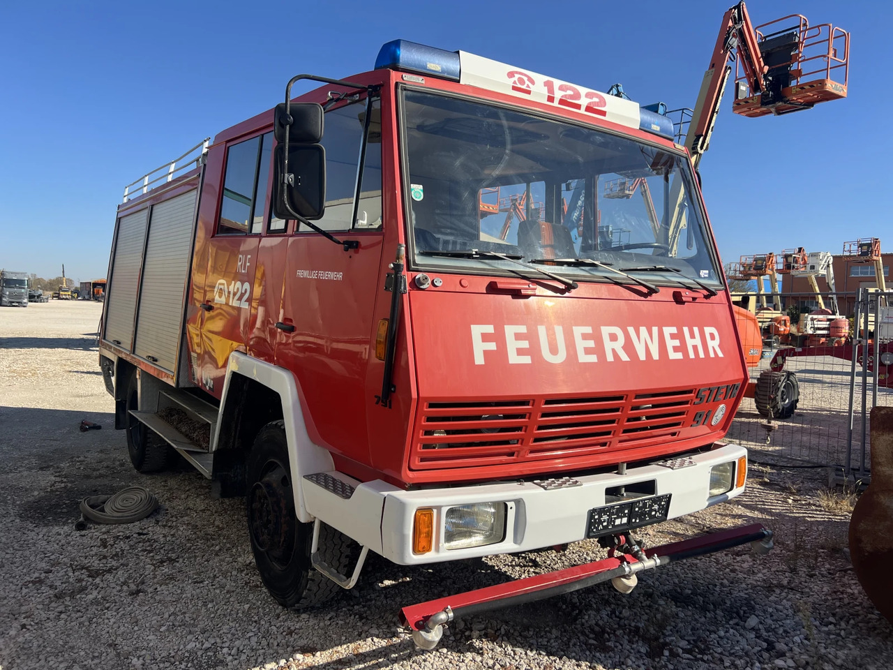 Steyr 791 4х4, 27000 км.Водоноска, FEUERWEHR, - Camión de bomberos: foto 1 Steyr 791 4х4, 27000 км.Водоноска, FEUERWEHR, - Camión de bomberos: foto 1