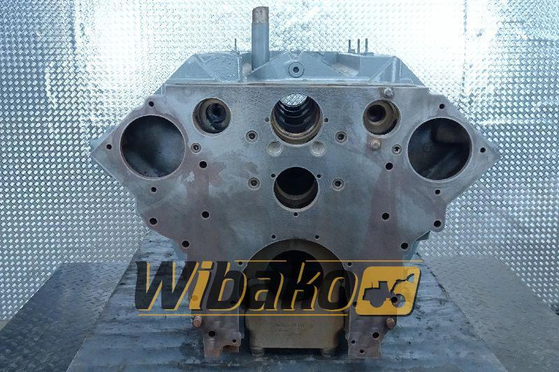 Block Engine / Motor Deutz TCD2015 V08 04612814/04262785R - Bloque de cilindros para Maquinaria de construcción: foto 2 Block Engine / Motor Deutz TCD2015 V08 04612814/04262785R - Bloque de cilindros para Maquinaria de construcción: foto 2