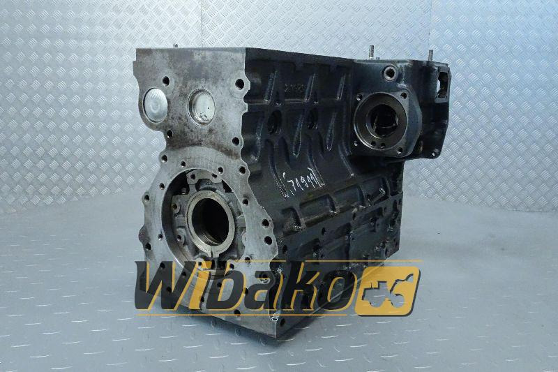 Crankcase for engine Kubota V2203 2.197 - Cárter para Maquinaria de construcción: foto 1 Crankcase for engine Kubota V2203 2.197 - Cárter para Maquinaria de construcción: foto 1