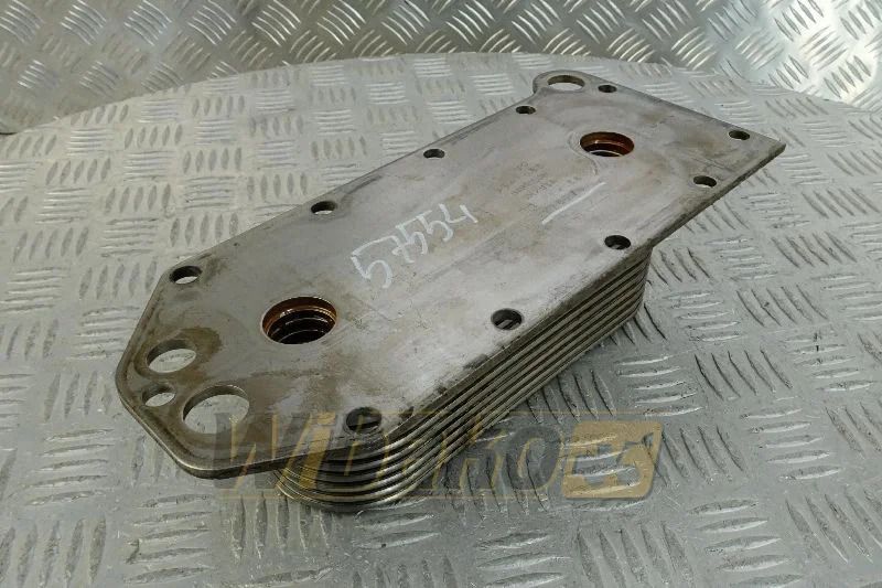 Cummins 3918175 - Enfriador de aceite para Maquinaria de construcción: foto 1 Cummins 3918175 - Enfriador de aceite para Maquinaria de construcción: foto 1