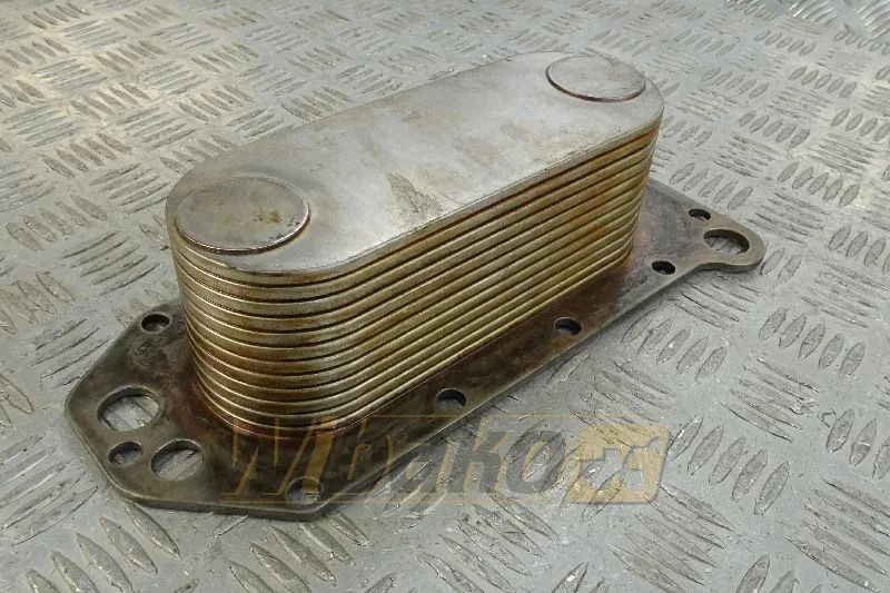 Cummins 3974815 - Enfriador de aceite para Maquinaria de construcción: foto 1 Cummins 3974815 - Enfriador de aceite para Maquinaria de construcción: foto 1