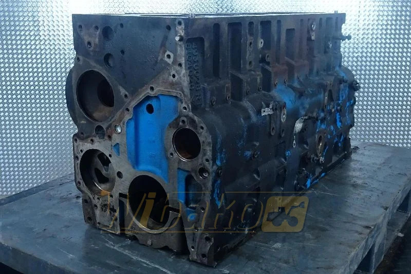 Cummins 4945772 - Bloque de cilindros para Maquinaria de construcción: foto 1 Cummins 4945772 - Bloque de cilindros para Maquinaria de construcción: foto 1