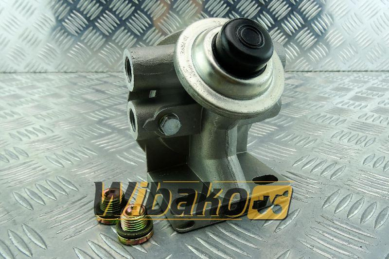 Fuel filter bracket Liebherr F00290 - Filtro de combustible para Maquinaria de construcción: foto 1 Fuel filter bracket Liebherr F00290 - Filtro de combustible para Maquinaria de construcción: foto 1