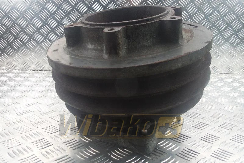 Komatsu S6D140-E2 6211623530 - Motor y piezas para Maquinaria de construcción: foto 1 Komatsu S6D140-E2 6211623530 - Motor y piezas para Maquinaria de construcción: foto 1