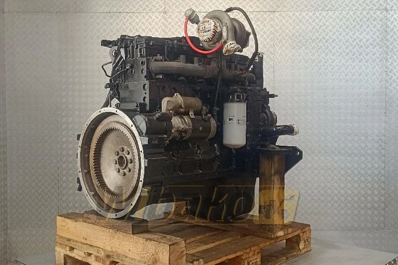 Komatsu SAA6D114E-3 CPL8537 - Motor para Maquinaria de construcción: foto 1 Komatsu SAA6D114E-3 CPL8537 - Motor para Maquinaria de construcción: foto 1