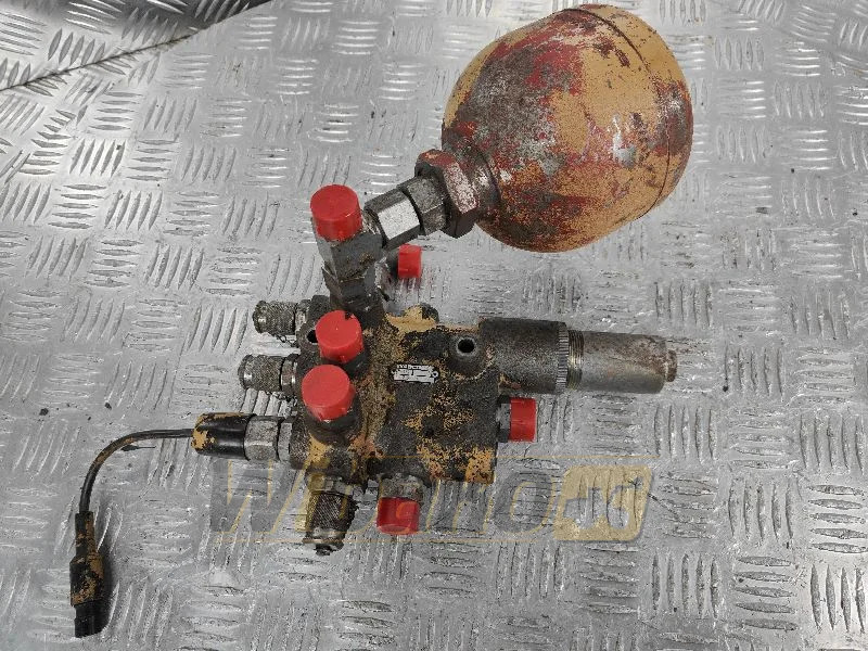 Wabco 4773970170 - Válvula hidráulica para Maquinaria de construcción: foto 1 Wabco 4773970170 - Válvula hidráulica para Maquinaria de construcción: foto 1