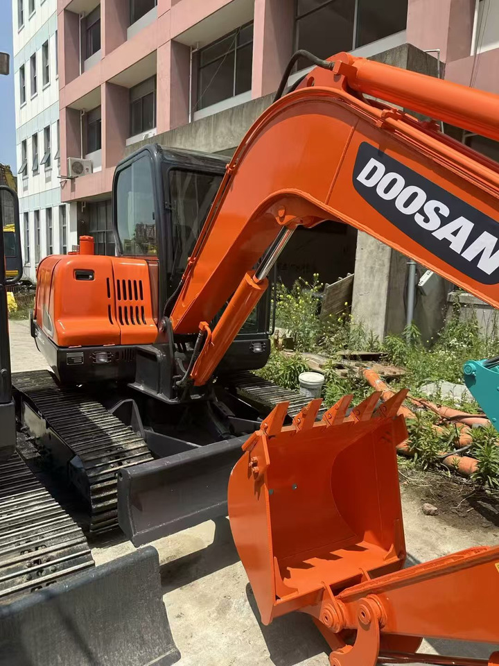 Excavadora de cadenas nuevo DOOSAN DX60: foto 14