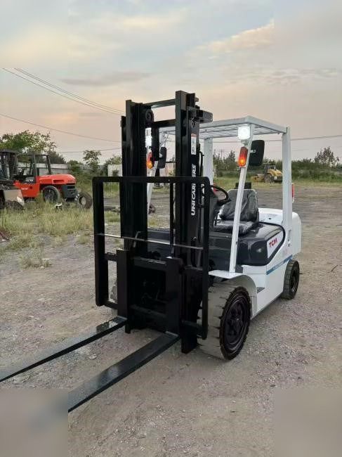 Carretilla elevadora TCM 830: foto 7 Carretilla elevadora TCM 830: foto 7