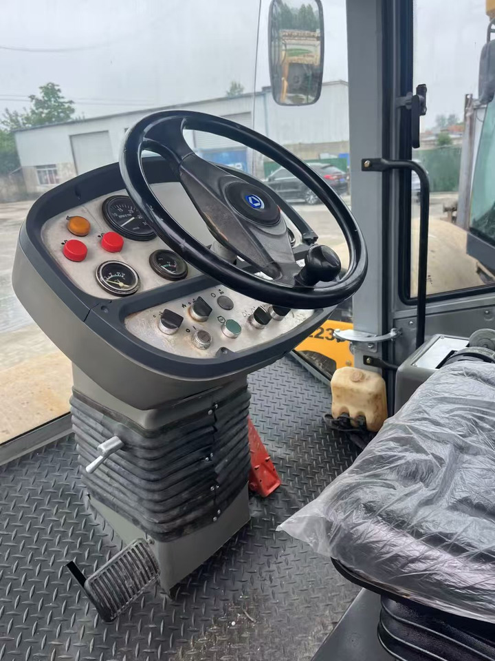 Compactador XCMG XS223J: foto 12