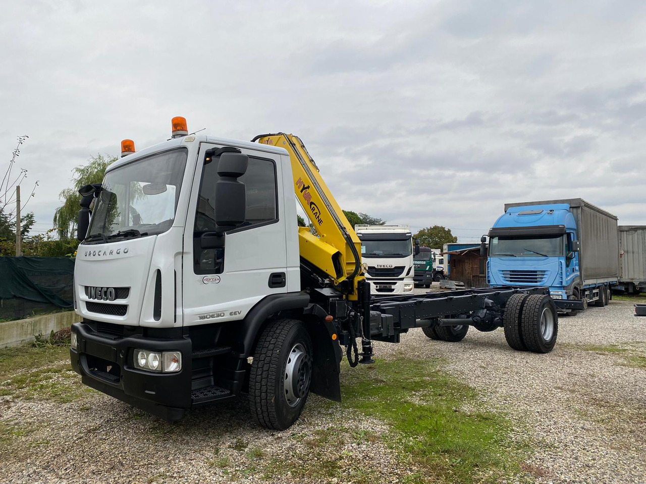 IVECO 180E30 - Chasis camión: foto 1 IVECO 180E30 - Chasis camión: foto 1