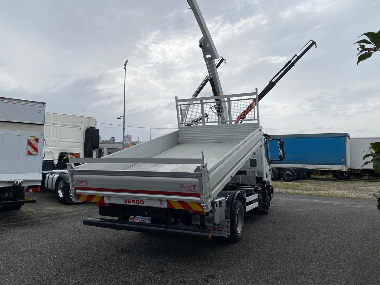 IVECO 75E16 - Volquete camión: foto 5 IVECO 75E16 - Volquete camión: foto 5