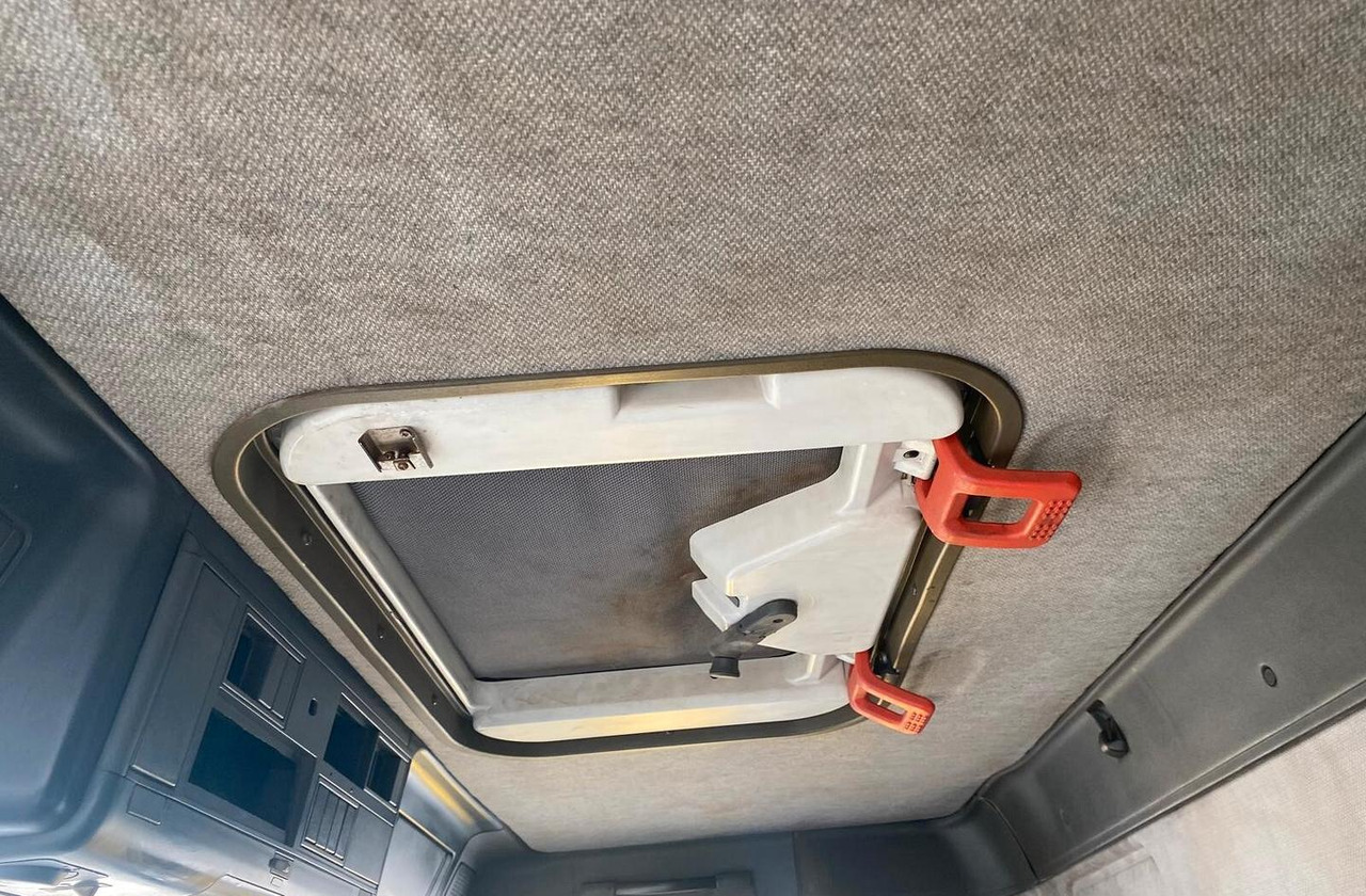 Volquete camión IVECO EUROTECH 440E38 RIBALTABILE TRILATERALE: foto 9