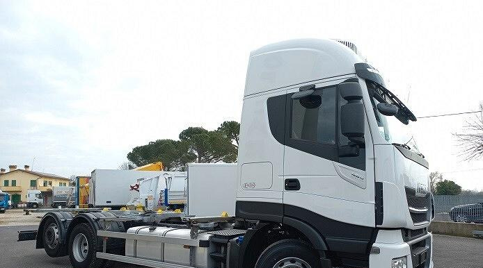 IVECO STRALIS AS260S48 A TELAIO FULL PNEUMATIC - Portacontenedore/ Intercambiable camión: foto 5 IVECO STRALIS AS260S48 A TELAIO FULL PNEUMATIC - Portacontenedore/ Intercambiable camión: foto 5