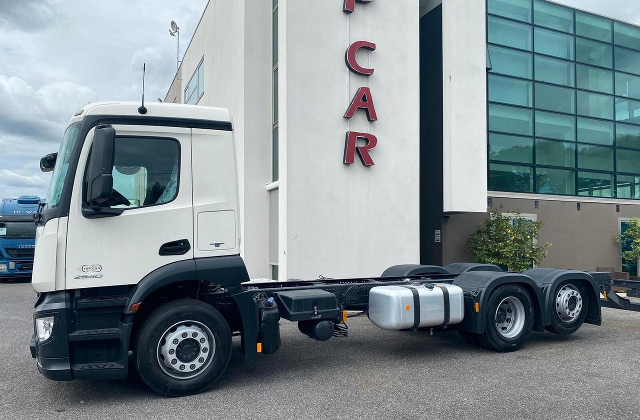 MERCEDES ANTOS 25.40 2015 A TELAIO EURO 6 - Chasis camión: foto 4 MERCEDES ANTOS 25.40 2015 A TELAIO EURO 6 - Chasis camión: foto 4