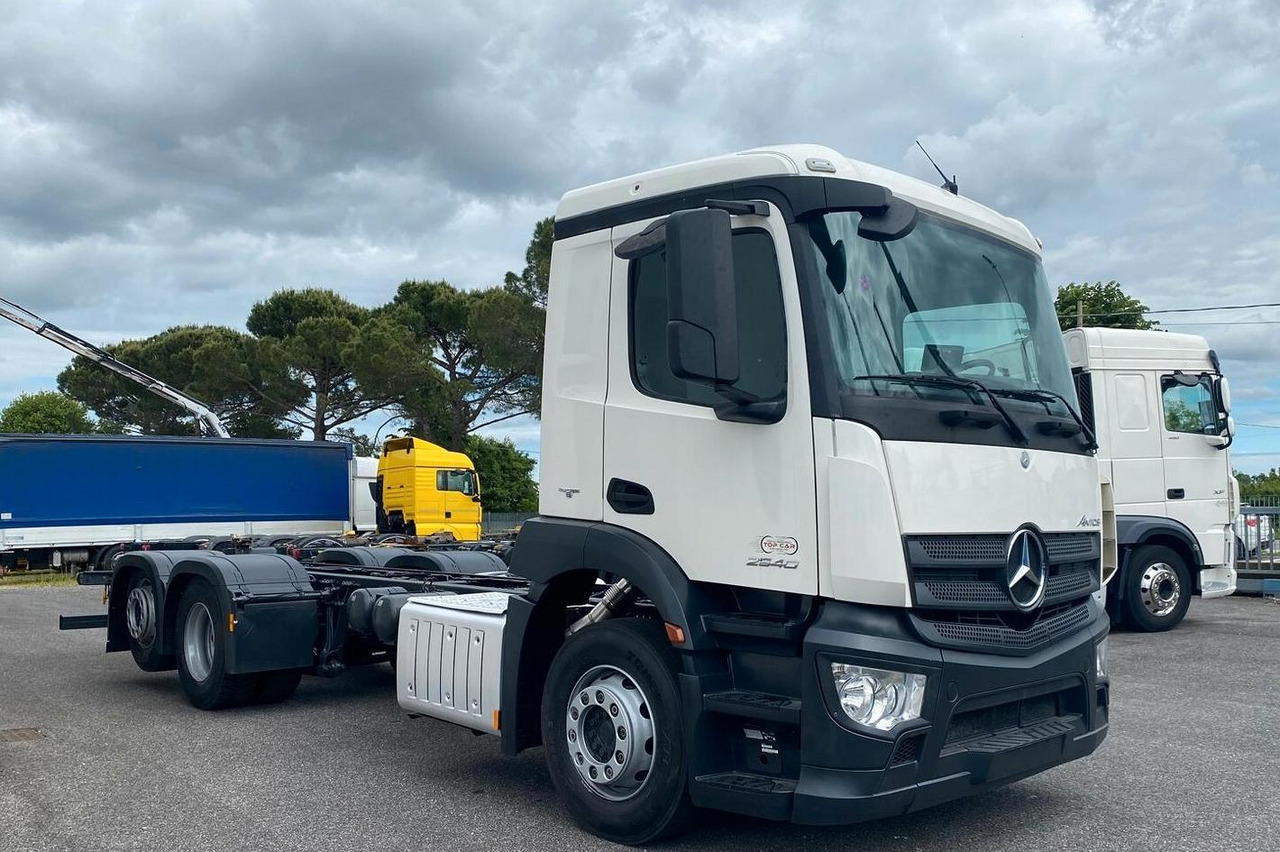 MERCEDES ANTOS 25.40 2015 A TELAIO EURO 6 - Chasis camión: foto 3 MERCEDES ANTOS 25.40 2015 A TELAIO EURO 6 - Chasis camión: foto 3
