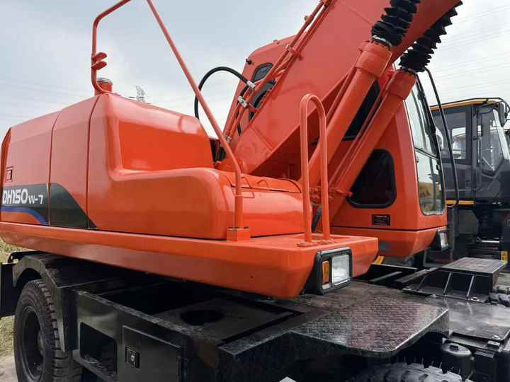 90% Brand New Doosan Brand Dh150w-7 Wheel Excavator in Stock Used Korea Brand Doosan Dh55 Dh60 Dh150 Dh210 Excavator for Sale - Excavadora de ruedas: foto 5 90% Brand New Doosan Brand Dh150w-7 Wheel Excavator in Stock Used Korea Brand Doosan Dh55 Dh60 Dh150 Dh210 Excavator for Sale - Excavadora de ruedas: foto 5
