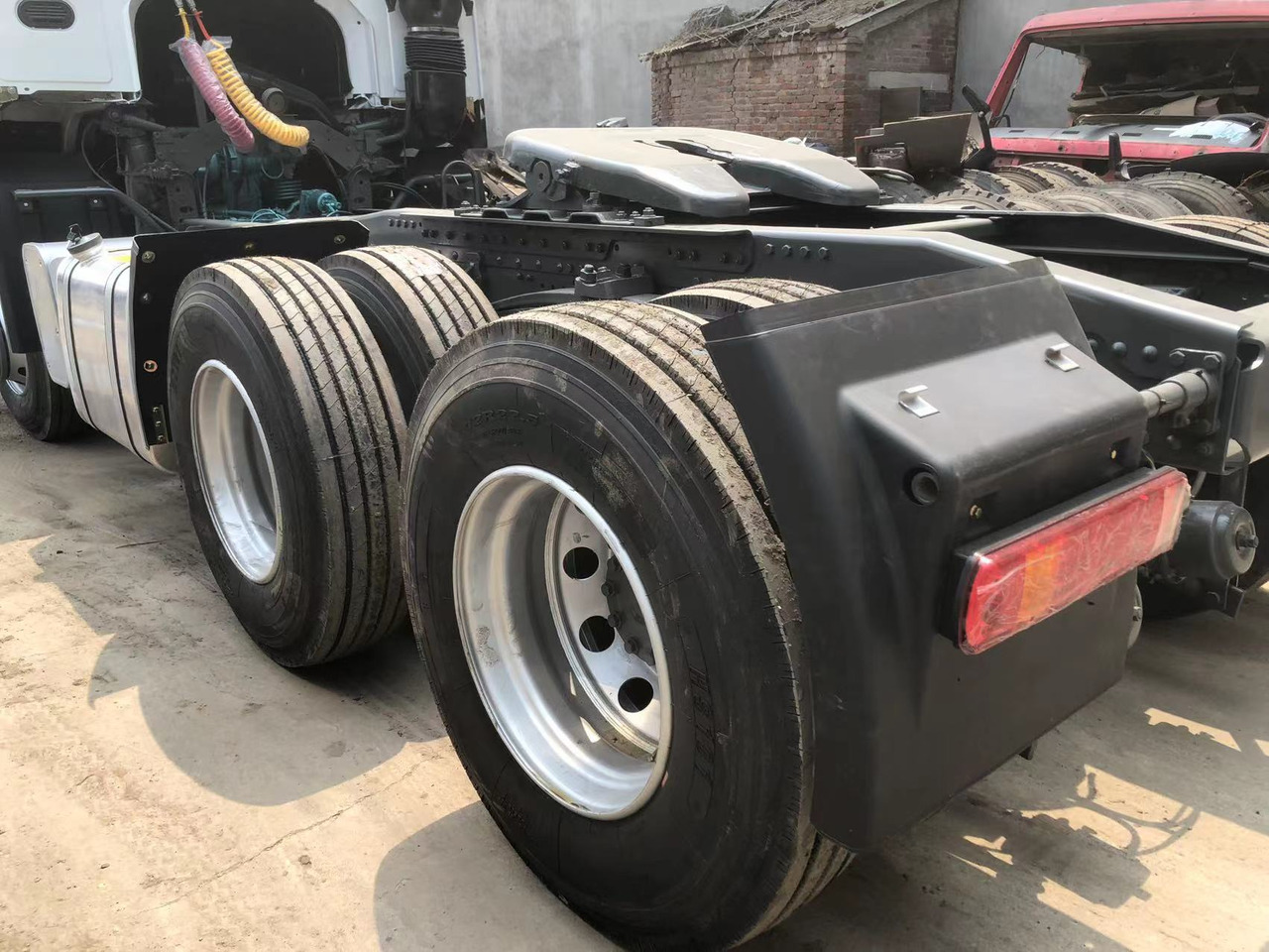 Howo HOWO 371 - Cabeza tractora: foto 3 Howo HOWO 371 - Cabeza tractora: foto 3