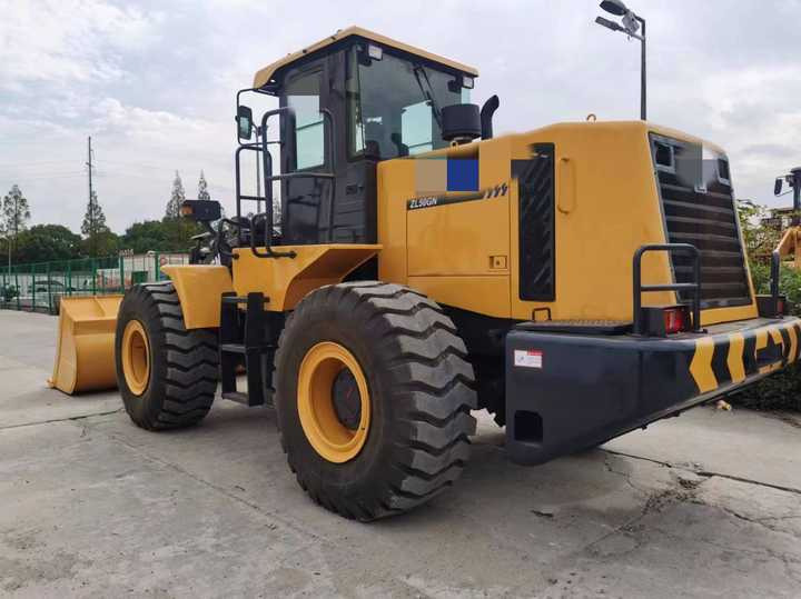 China Jiangsu Famous Brand Used Wheel Good Condition Loader ZL50GN Used Loader for Sale - Cargadora de ruedas: foto 4 China Jiangsu Famous Brand Used Wheel Good Condition Loader ZL50GN Used Loader for Sale - Cargadora de ruedas: foto 4