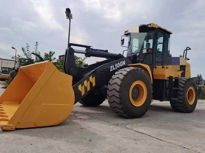 China Jiangsu Famous Brand Used Wheel Good Condition Loader ZL50GN Used Loader for Sale - Cargadora de ruedas: foto 3 China Jiangsu Famous Brand Used Wheel Good Condition Loader ZL50GN Used Loader for Sale - Cargadora de ruedas: foto 3