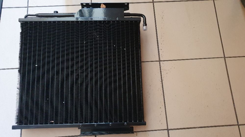 Skraplacz klimatyzacji Deutz Fahr Same Lamborghini 0.012.7328.3 - Condensador para Maquinaria agrícola: foto 1 Skraplacz klimatyzacji Deutz Fahr Same Lamborghini 0.012.7328.3 - Condensador para Maquinaria agrícola: foto 1